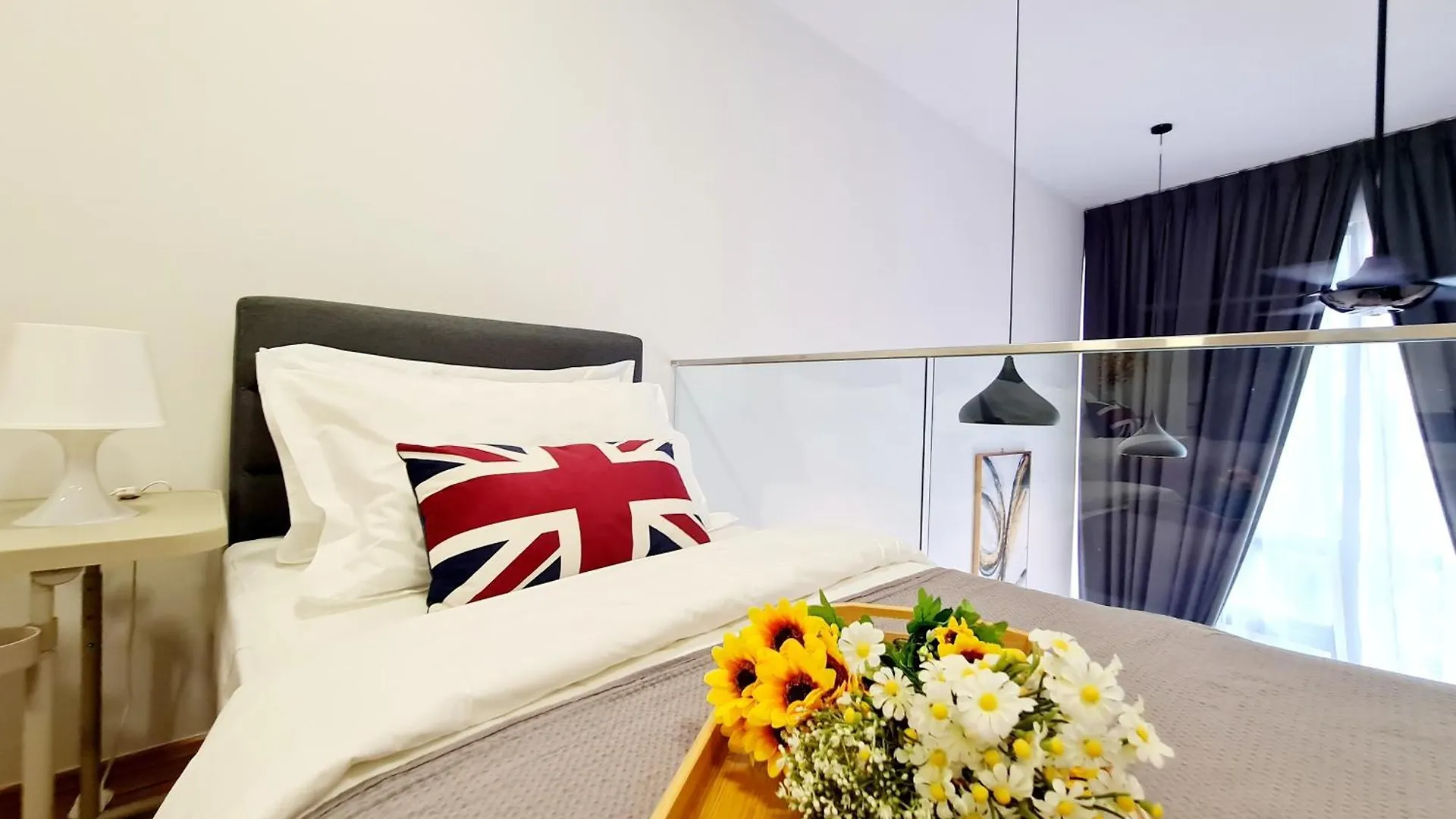 Duplex Eko Cheras Kuala Lumpur City Center Tun Razak Exchange Mall 0*,  Malásia